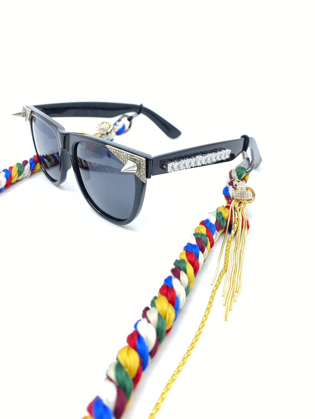 GLASS CRYSTAL EMBELLISHED WITH STUD SUNGLASSES